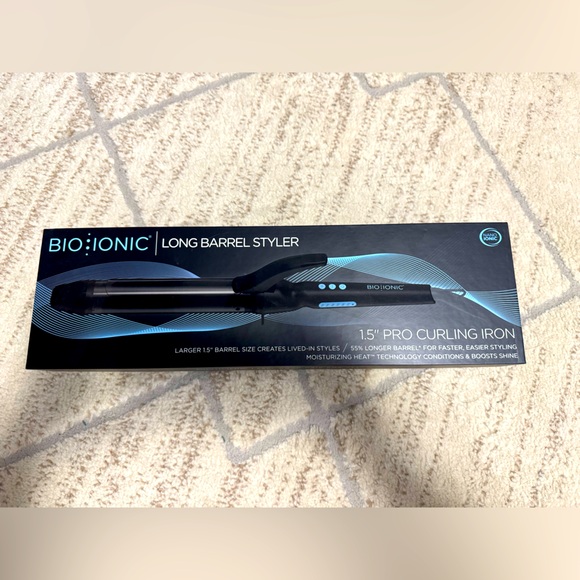 Bio Ionic 1.5” curling iron - Picture 1 of 2